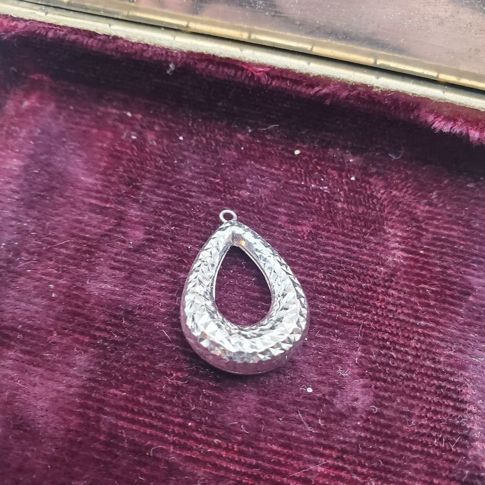 Teardrop doorknocker vintage necklace pendant